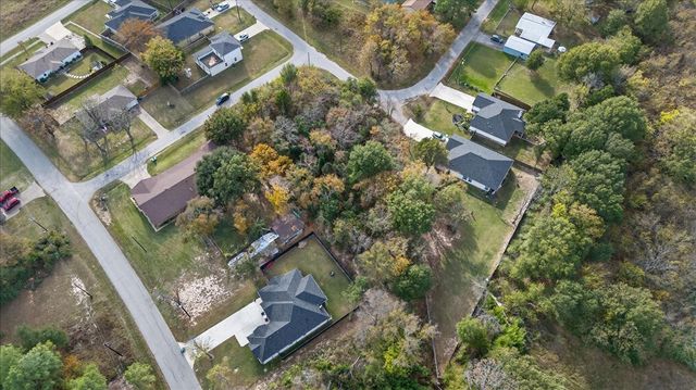 721 Oahu Loop, Tool, TX 75143