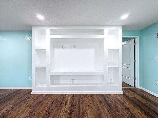 5063 WALNUT CIRCLE E, Lakeland, FL 33810