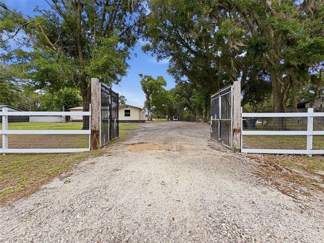 5063 WALNUT CIRCLE E, Lakeland, FL 33810