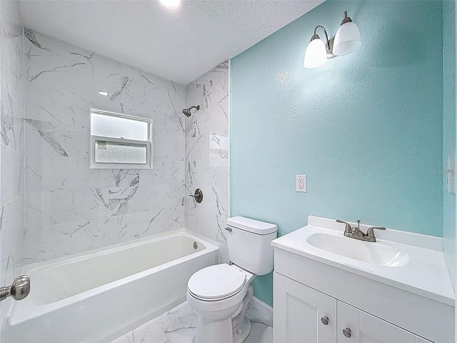 5063 WALNUT CIRCLE E, Lakeland, FL 33810