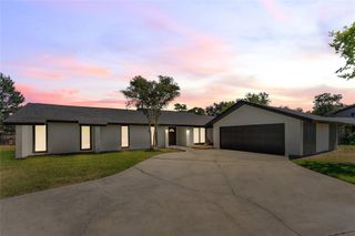3203 Lazy Pine Lane, La Porte, TX 77571