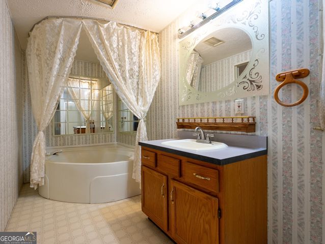 125 John Sam Road, Bainbridge, GA 39817