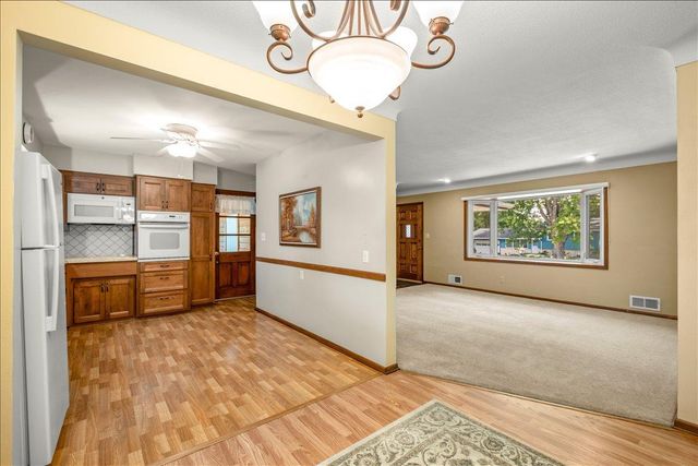 2959 Patton Road, Roseville, MN 55113