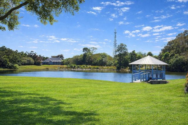 728 N Fischer Circle, Sebastian, FL 32958