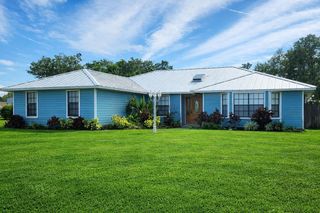 728 N Fischer Circle, Sebastian, FL 32958