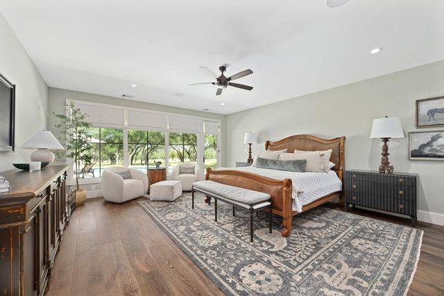900 Rivercliff DR, Spicewood, TX 78669