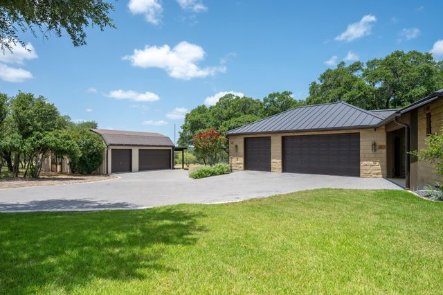900 Rivercliff DR, Spicewood, TX 78669
