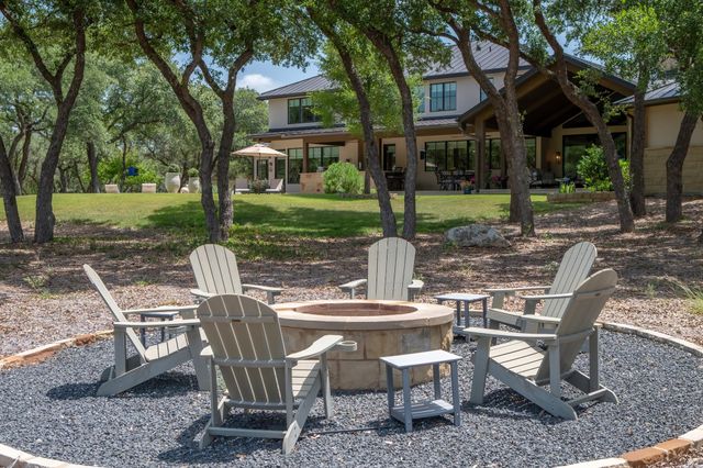 900 Rivercliff DR, Spicewood, TX 78669