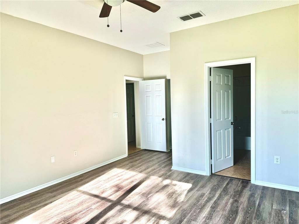 Image 7 of property listing at 535 AEOLIAN DRIVE, New Smyrna Beach, FL 32168
