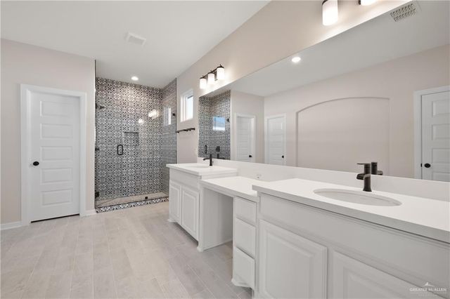 6521 Anaqua Loop, Mcallen, TX 78504