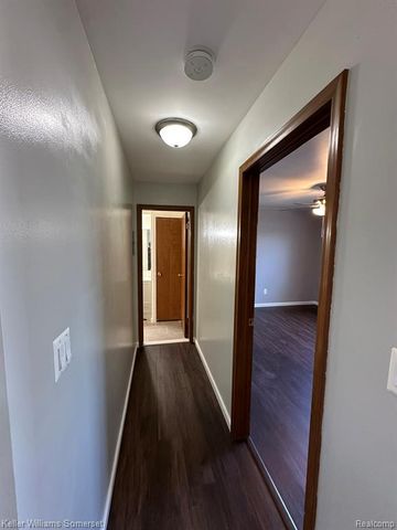 32125 Beaconsfield Street 39, Roseville, MI 48066