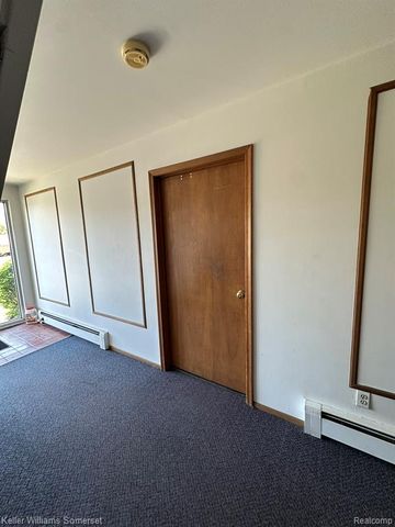 32125 Beaconsfield Street 39, Roseville, MI 48066