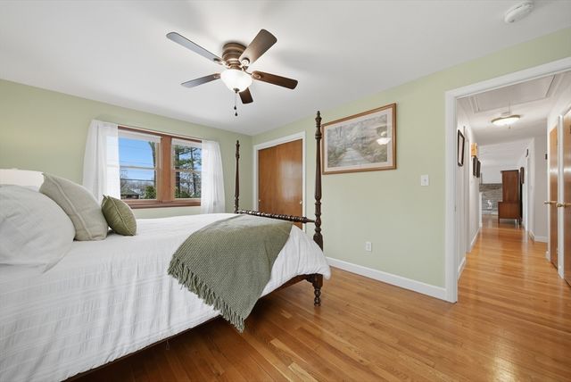 11 Lawrence St, Wakefield, MA 01880