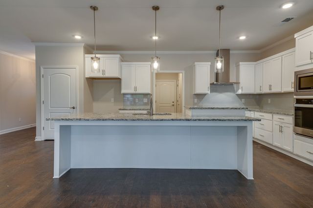 7204 Maddenwood Ln, Hermitage, TN 37076