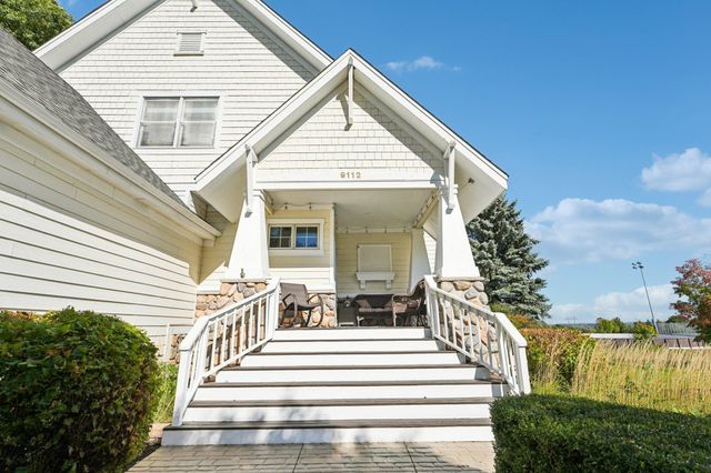 9112 Woodhill Drive, Savage, MN 55378