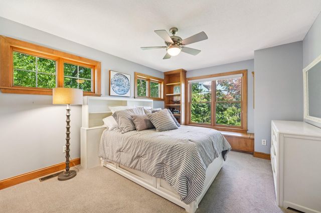 9112 Woodhill Drive, Savage, MN 55378