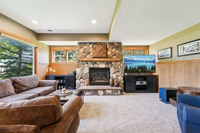 9112 Woodhill Drive, Savage, MN 55378