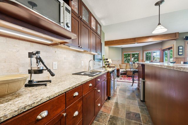 9112 Woodhill Drive, Savage, MN 55378