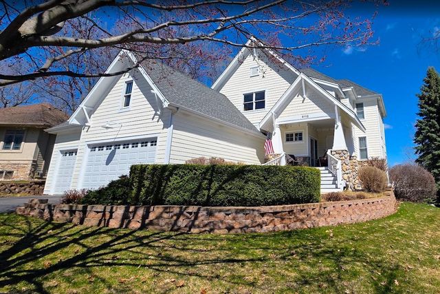 9112 Woodhill Drive, Savage, MN 55378
