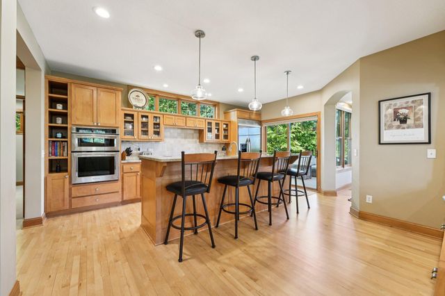 9112 Woodhill Drive, Savage, MN 55378