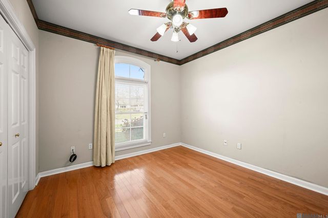 750 Wheatsheaf Dr, Baton Rouge, LA 70810