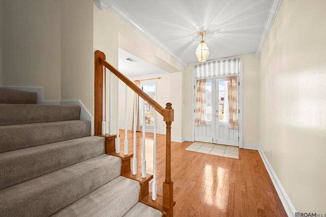 750 Wheatsheaf Dr, Baton Rouge, LA 70810