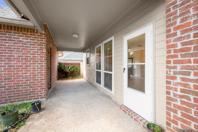 750 Wheatsheaf Dr, Baton Rouge, LA 70810