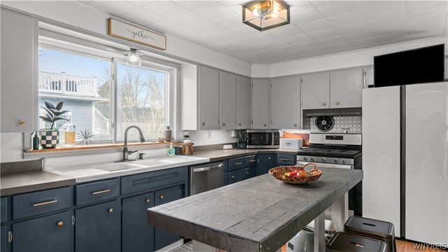 24 Huron Street, Hamburg, NY 14075