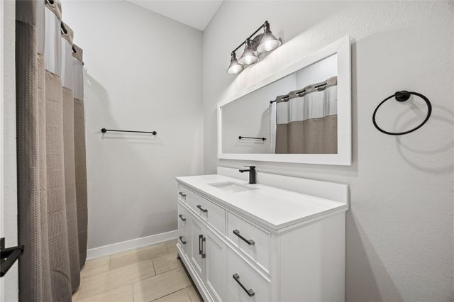 6723 Parker Oaks Lane, Houston, TX 77076