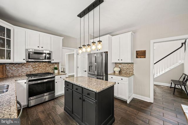 205 HIDDEN CREEK DR, Downingtown, PA 19335