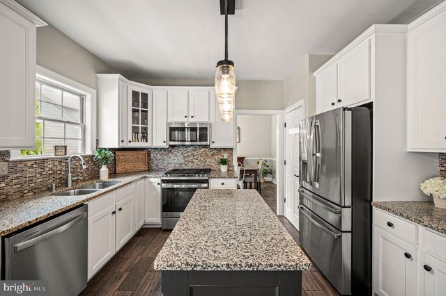 205 HIDDEN CREEK DR, Downingtown, PA 19335