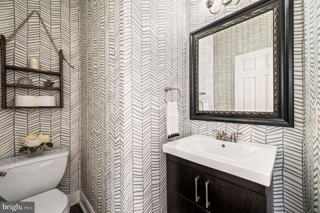 205 HIDDEN CREEK DR, Downingtown, PA 19335