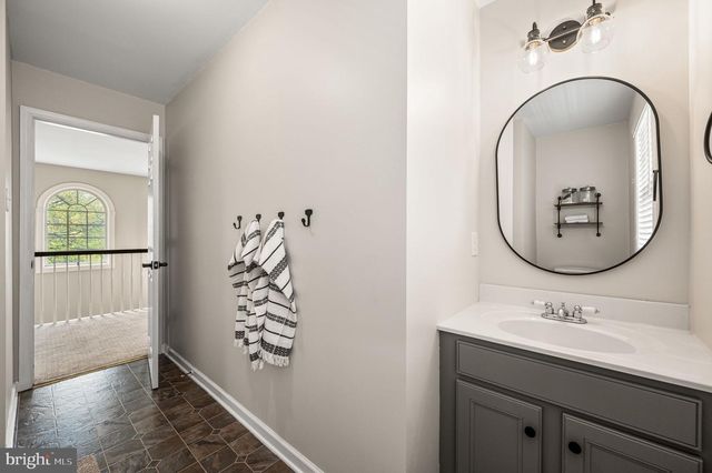 205 HIDDEN CREEK DR, Downingtown, PA 19335