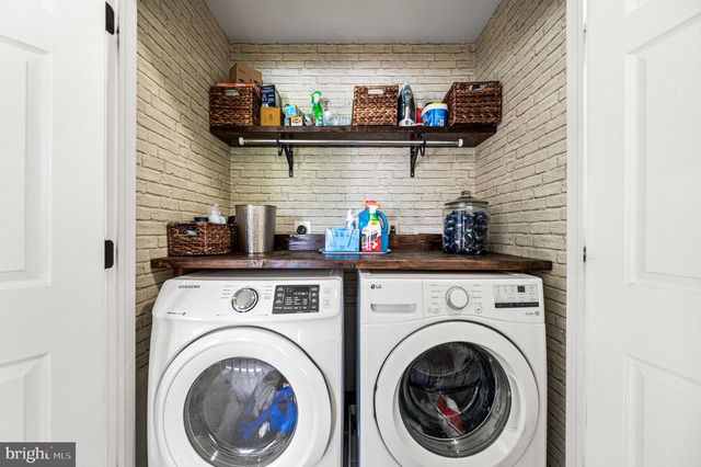 205 HIDDEN CREEK DR, Downingtown, PA 19335