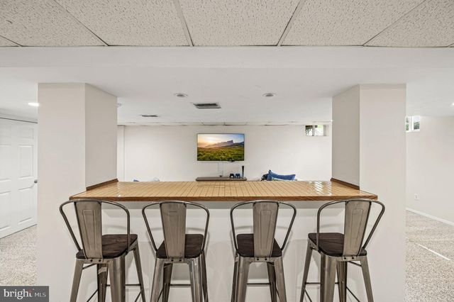 205 HIDDEN CREEK DR, Downingtown, PA 19335