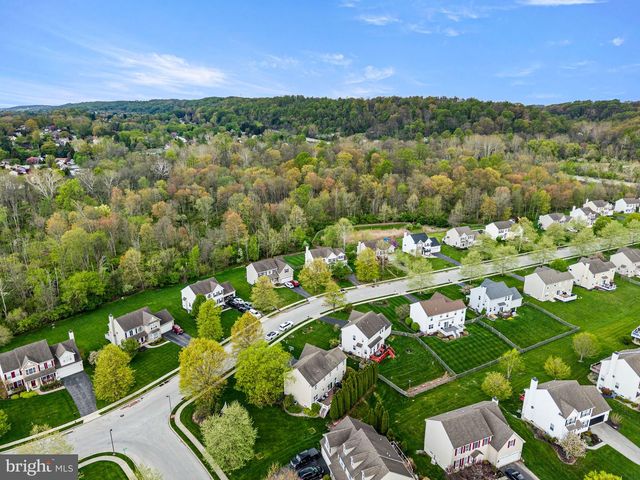 205 HIDDEN CREEK DR, Downingtown, PA 19335