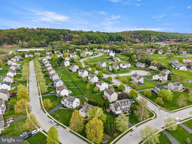 205 HIDDEN CREEK DR, Downingtown, PA 19335