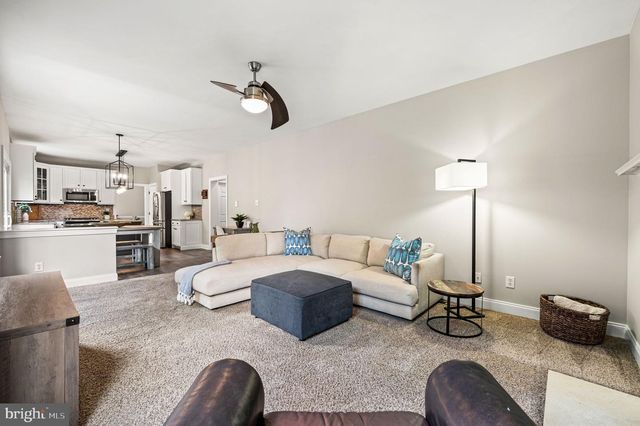 205 HIDDEN CREEK DR, Downingtown, PA 19335