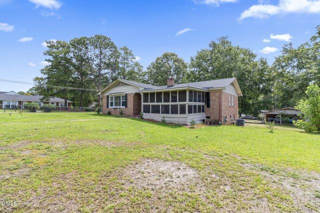 354 Summer Hill Road, Fayetteville, NC 28303