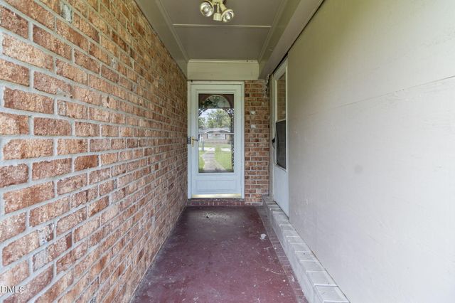 354 Summer Hill Road, Fayetteville, NC 28303
