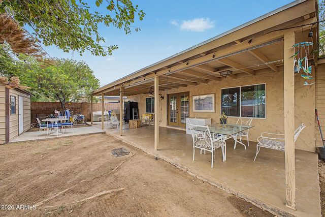 2410 N 39TH Place, Phoenix, AZ 85008