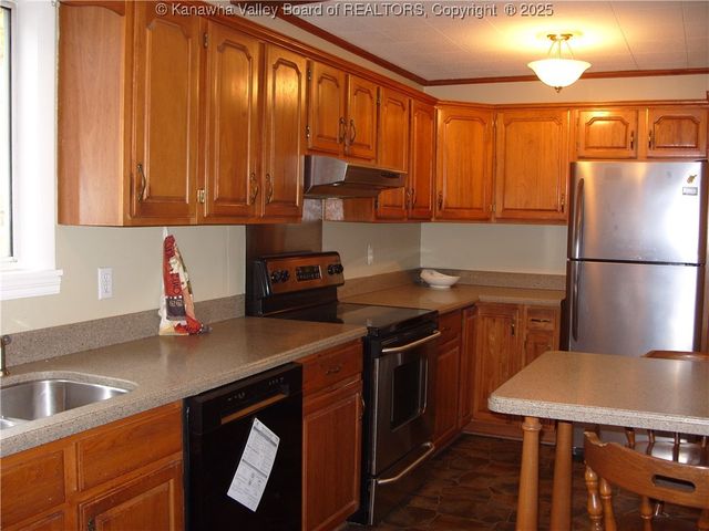 171 Boomer Hill Road, Boomer, WV 25031