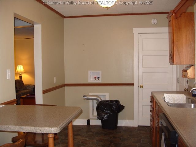 171 Boomer Hill Road, Boomer, WV 25031