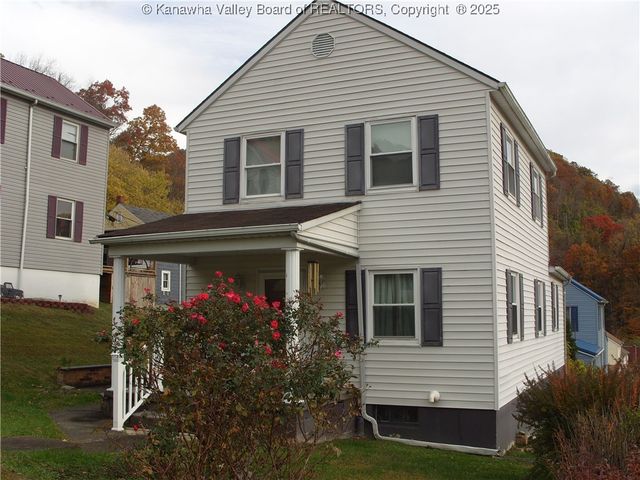 171 Boomer Hill Road, Boomer, WV 25031