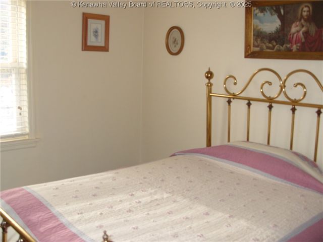 171 Boomer Hill Road, Boomer, WV 25031