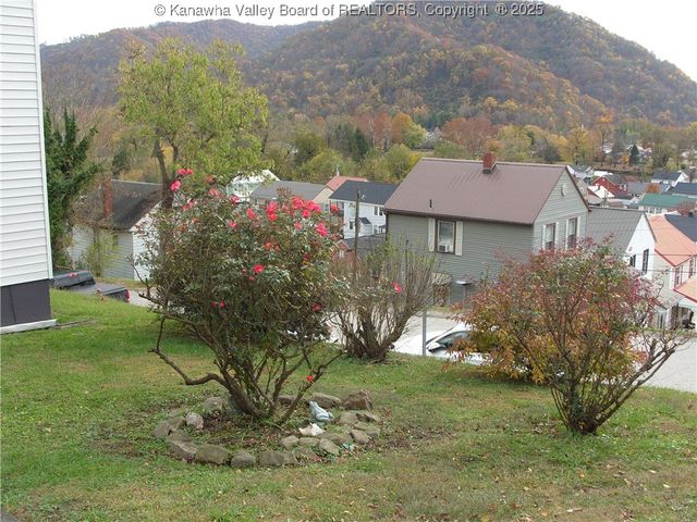 171 Boomer Hill Road, Boomer, WV 25031