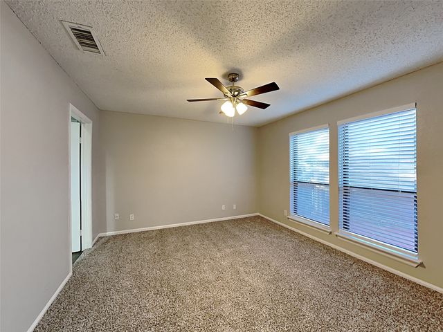 328 Teakwood Lane, Lewisville, TX 75067