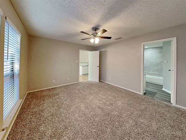 328 Teakwood Lane, Lewisville, TX 75067