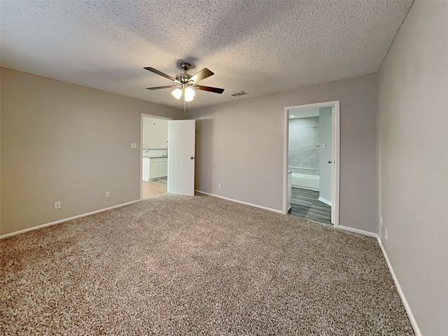 328 Teakwood Lane, Lewisville, TX 75067