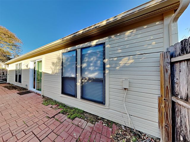 328 Teakwood Lane, Lewisville, TX 75067
